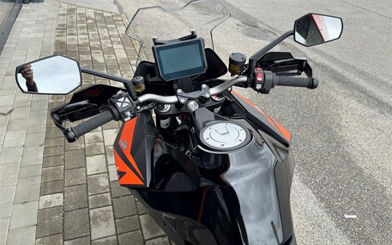 Gebrauchtmotorrad KTM 1290 Super Duke GT - Bild 6 Gebrauchtmotorrad KTM 1290 Super Duke GT - Bild 6