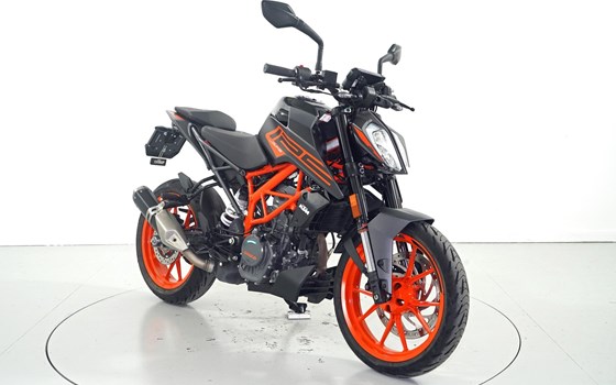 Motorrad Occasion KTM 125 Duke - Bild 2
