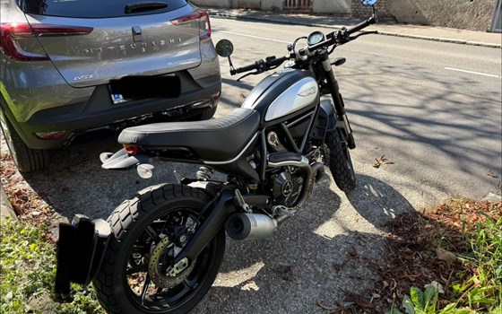 Gebrauchtmotorrad Ducati Scrambler Icon Dark - Bild 1 Gebrauchtmotorrad Ducati Scrambler Icon Dark - Bild 1