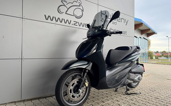 Gebrauchtmotorrad Piaggio Beverly 300 hpe - Bild 2 Gebrauchtmotorrad Piaggio Beverly 300 hpe - Bild 2