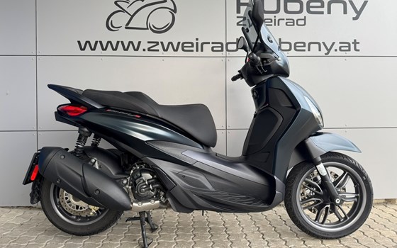 Gebrauchtmotorrad Piaggio Beverly 300 hpe - Bild 3 Gebrauchtmotorrad Piaggio Beverly 300 hpe - Bild 3