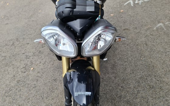 Gebrauchtmotorrad Triumph Street Triple - Bild 6 Gebrauchtmotorrad Triumph Street Triple - Bild 6