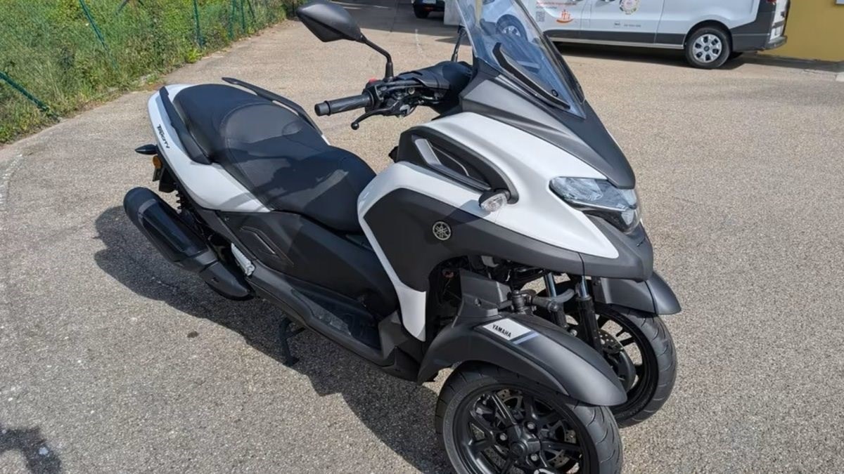 Zum Vergrößern bitte anklicken! Angebot Yamaha Tricity 300