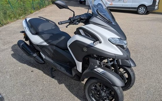 Gebrauchtmotorrad Yamaha Tricity 300 - Bild 1