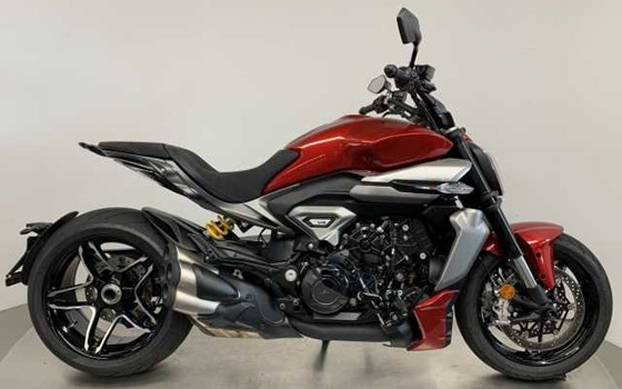 Gebrauchtmotorrad Ducati XDiavel V4 - Bild 2