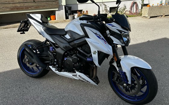 Gebrauchtmotorrad Suzuki GSX-S750 - Bild 1 Gebrauchtmotorrad Suzuki GSX-S750 - Bild 1