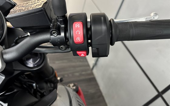 Gebrauchtmotorrad Triumph Trident 660 - Bild 9