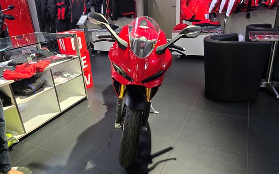 Gebrauchtmotorrad Ducati Panigale V2 S - Bild 2