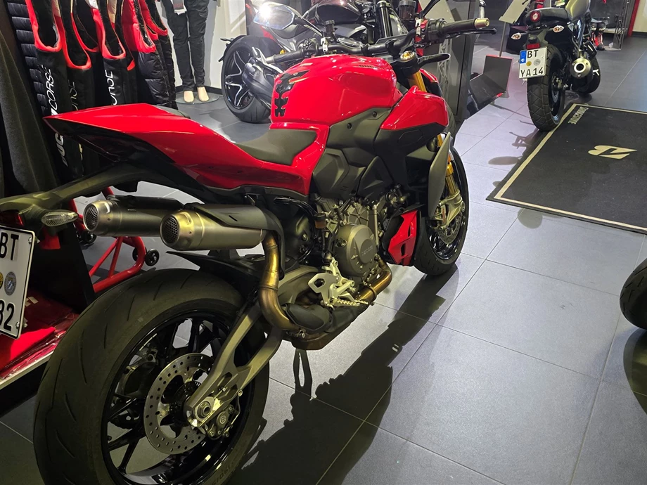 Angebot Ducati Streetfighter V2 S Bild 2: Angebot Ducati Streetfighter V2 S