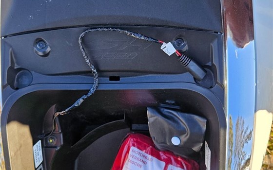 Gebrauchtmotorrad Honda SH300i - Bild 11