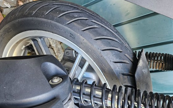 Gebrauchtmotorrad Honda SH300i - Bild 20