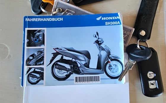 Gebrauchtmotorrad Honda SH300i - Bild 24