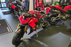 Angebot Ducati Streetfighter V4 S