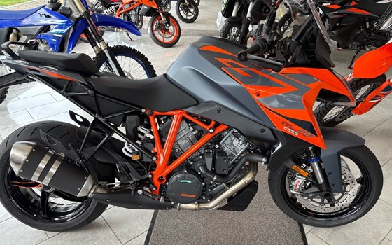 Neufahrzeug KTM 1290 Super Duke GT - Bild 3 Neufahrzeug KTM 1290 Super Duke GT - Bild 3
