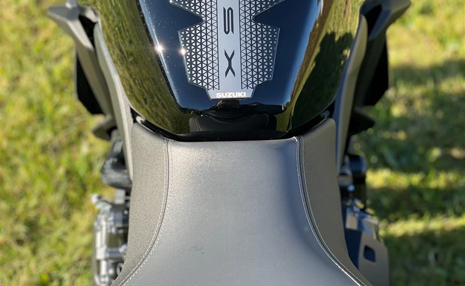 Angebot Suzuki GSX-8R Bild 7: Angebot Suzuki GSX-8R