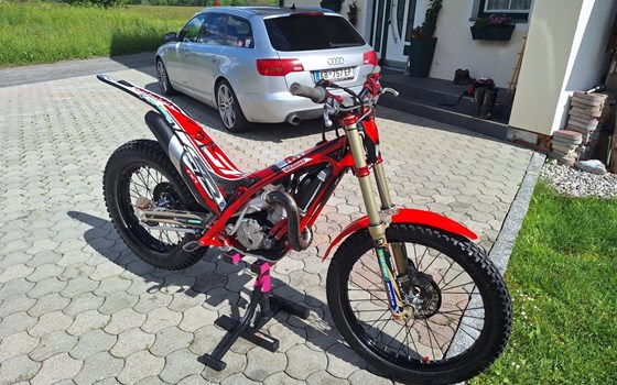 Gebrauchtmotorrad GASGAS TXT GP 300 - Bild 2 Gebrauchtmotorrad GASGAS TXT GP 300 - Bild 2