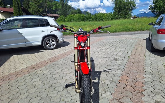Gebrauchtmotorrad GASGAS TXT GP 300 - Bild 6 Gebrauchtmotorrad GASGAS TXT GP 300 - Bild 6