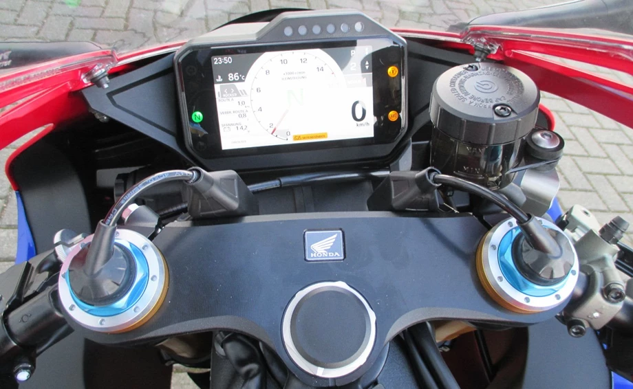 Angebot Honda CBR1000RR-R Fireblade SP Bild 10: Angebot Honda CBR1000RR-R Fireblade SP