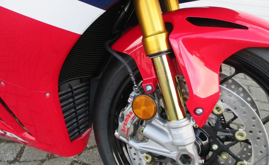 Angebot Honda CBR1000RR-R Fireblade SP Bild 5: Angebot Honda CBR1000RR-R Fireblade SP