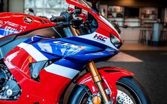 Neufahrzeug Honda CBR1000RR-R Fireblade SP - Bild 9