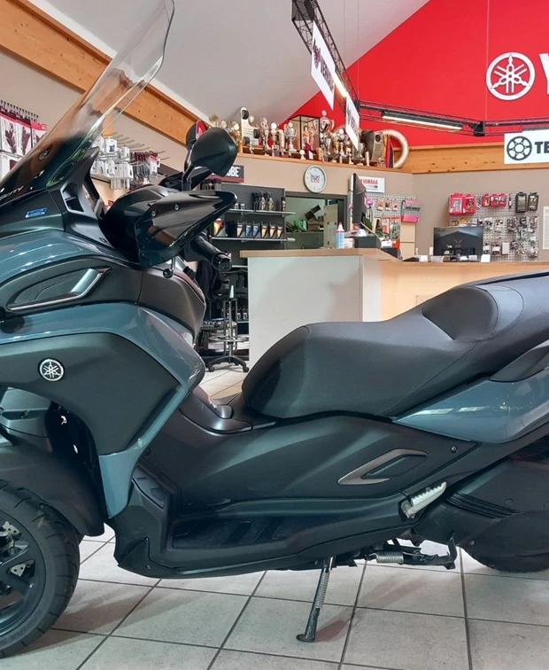 Yamaha Tricity 300