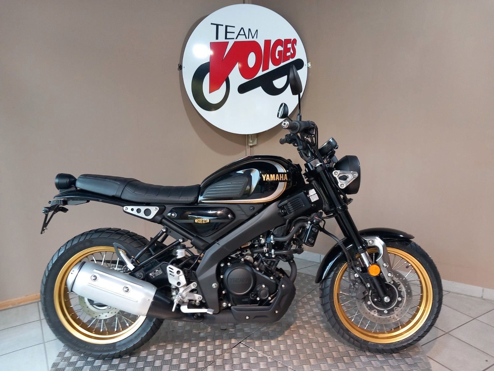 Yamaha XSR125 Legacy 