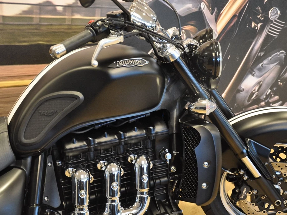 Angebot Triumph Rocket III Roadster Bild 13: Angebot Triumph Rocket III Roadster