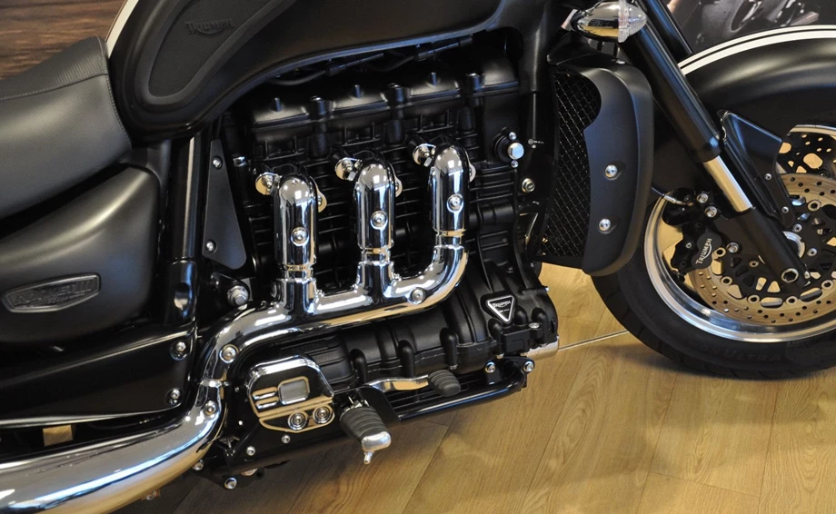 Angebot Triumph Rocket III Roadster Bild 3: Angebot Triumph Rocket III Roadster