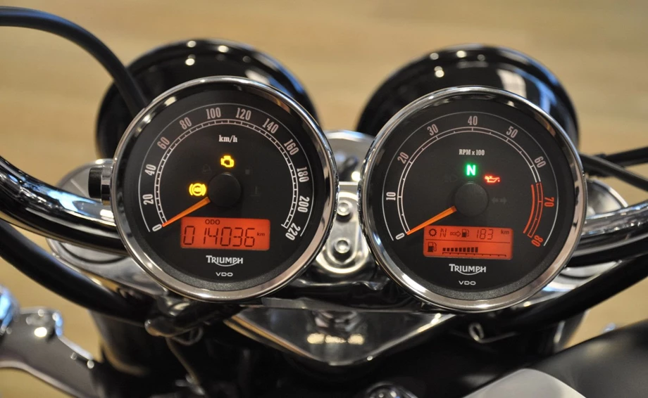 Angebot Triumph Rocket III Roadster Bild 6: Angebot Triumph Rocket III Roadster