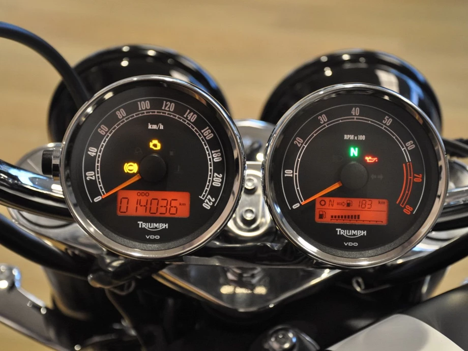 Angebot Triumph Rocket III Roadster Bild 6: Angebot Triumph Rocket III Roadster