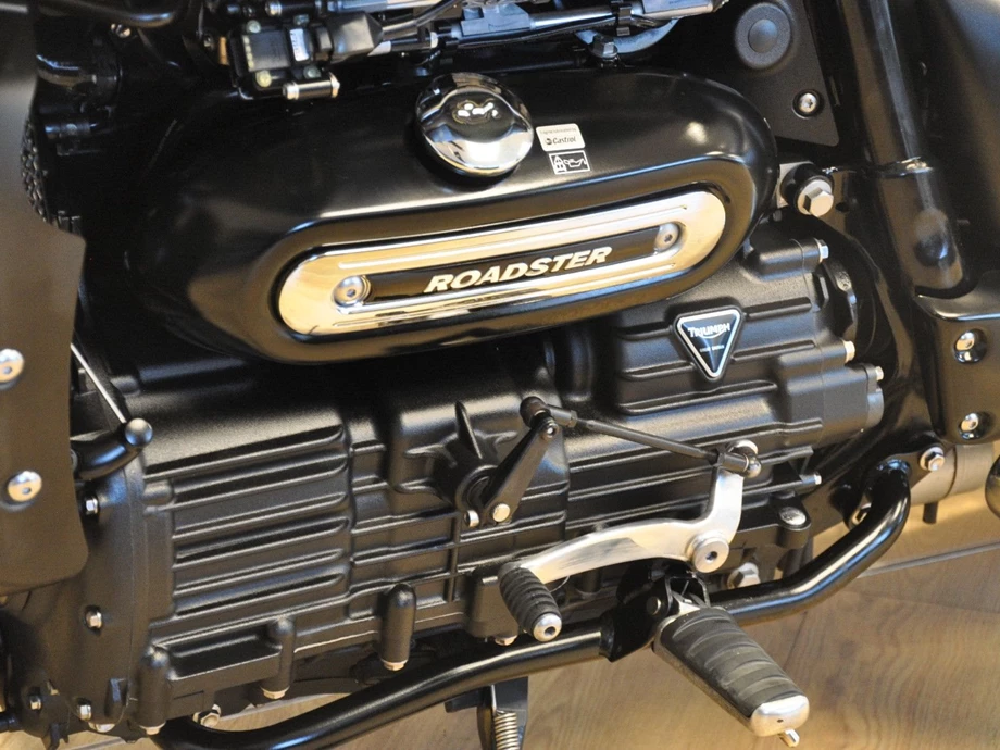 Angebot Triumph Rocket III Roadster Bild 9: Angebot Triumph Rocket III Roadster