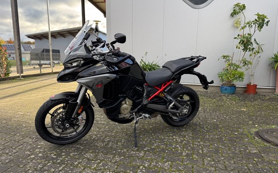 Gebrauchtmotorrad Ducati Multistrada V4 S - Bild 8