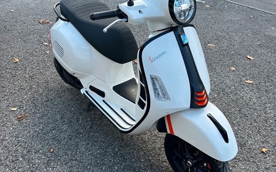 Gebrauchtmotorrad Vespa GTS 300 i.e. Super Sport - Bild 2