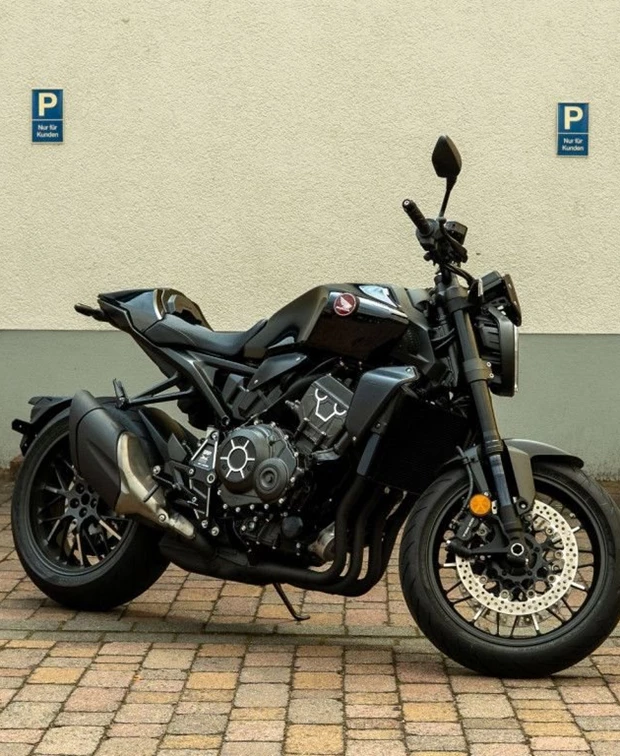 Honda CB1000R Black Edition