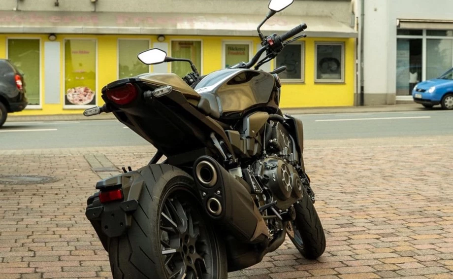 Angebot Honda CB1000R Black Edition Bild 2: Angebot Honda CB1000R Black Edition