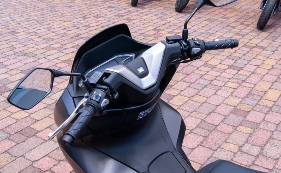 Offer Honda PCX125 Bild 2: Offer Honda PCX125