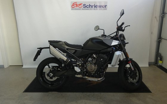 Neufahrzeug Husqvarna Svartpilen 801 - Bild 4