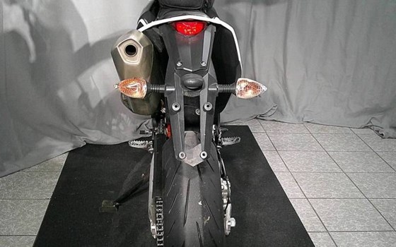 Gebrauchtmotorrad KTM 690 SMC R - Bild 4