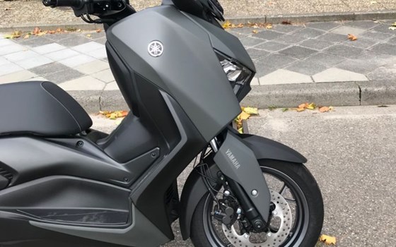 Gebrauchtmotorrad Yamaha XMAX 300 - Bild 2
