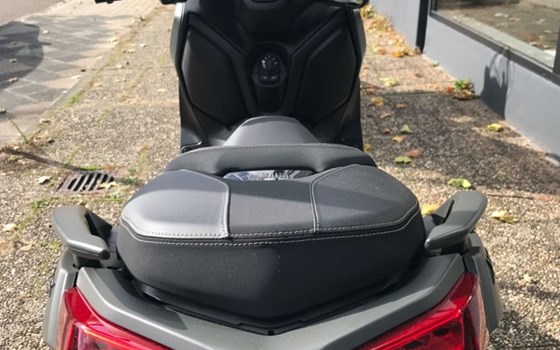 Gebrauchtmotorrad Yamaha XMAX 125 - Bild 2