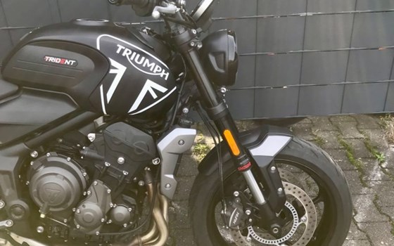 Gebrauchtmotorrad Triumph Trident 660 - Bild 1