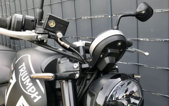 Gebrauchtmotorrad Triumph Trident 660 - Bild 6
