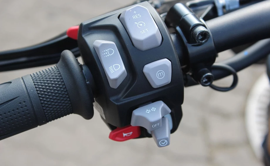 Angebot Triumph Speed Triple 1200 RS Bild 14: Angebot Triumph Speed Triple 1200 RS