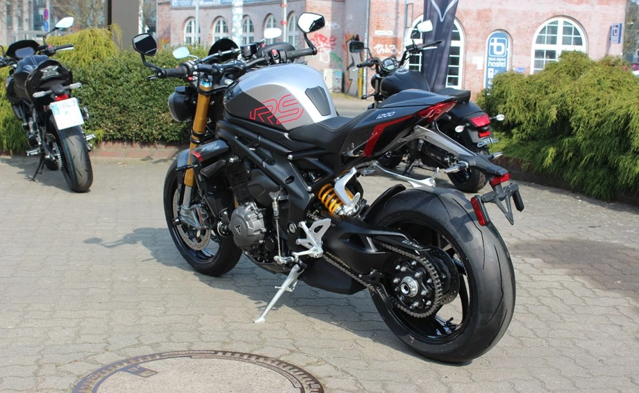 Angebot Triumph Speed Triple 1200 RS Bild 6: Angebot Triumph Speed Triple 1200 RS