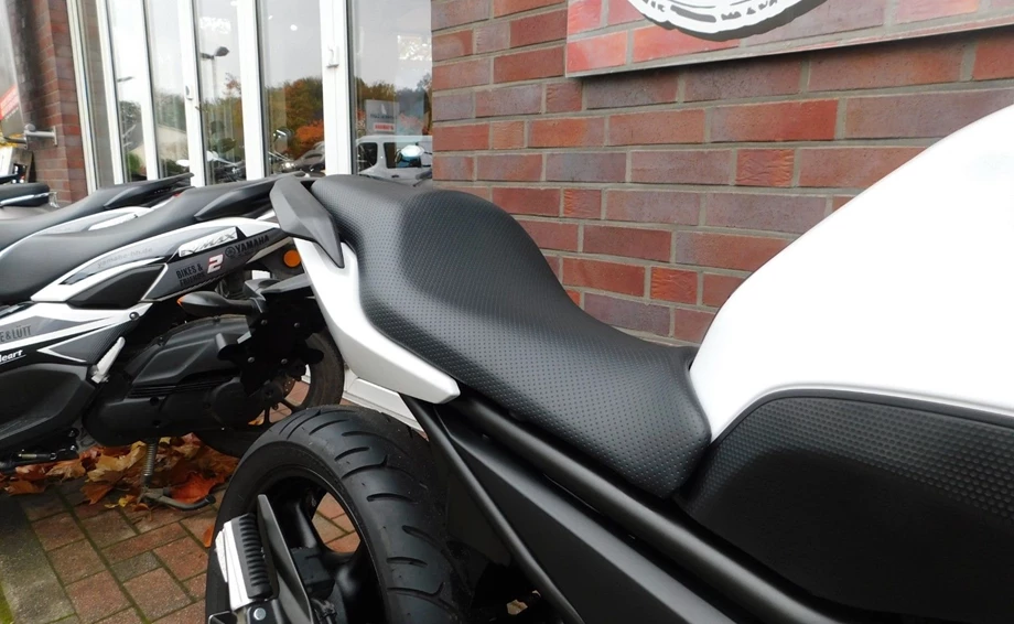 Angebot Yamaha XJ6 Diversion Bild 15: Angebot Yamaha XJ6 Diversion