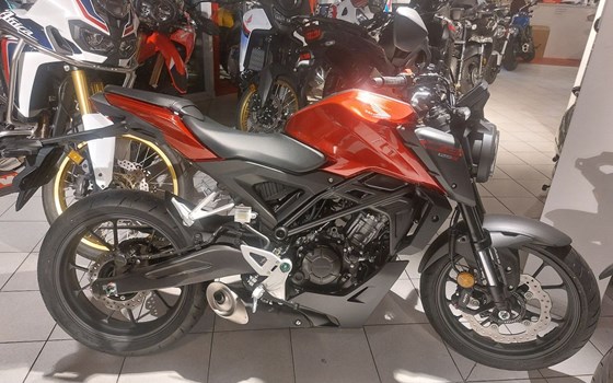 Gebrauchtmotorrad Honda CB125R - Bild 1