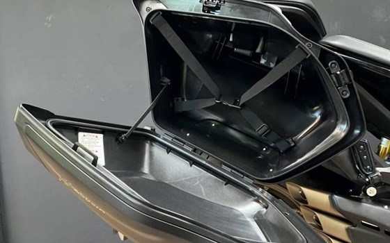 Neufahrzeug MV Agusta Turismo Veloce 800 Lusso SCS - Bild 5