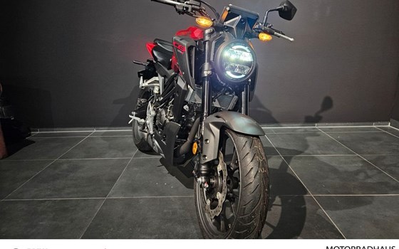 Gebrauchtmotorrad Honda CB125R - Bild 2