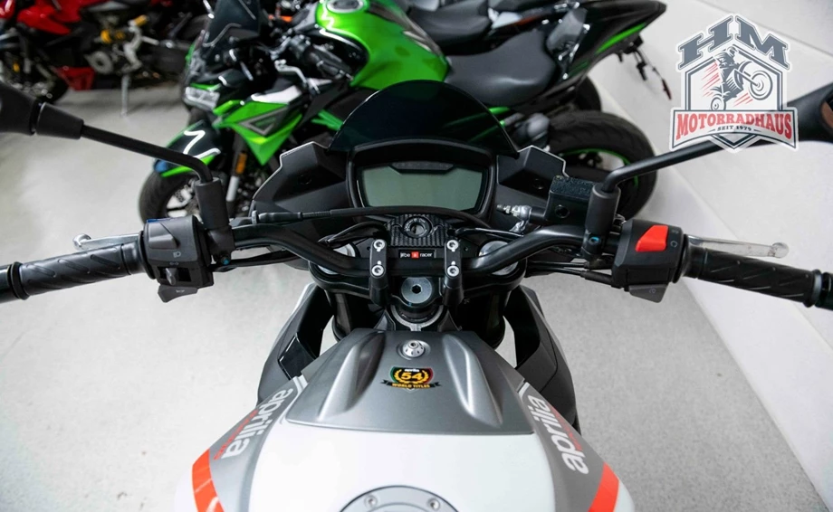 Angebot Aprilia Tuono 125 Bild 6: Angebot Aprilia Tuono 125