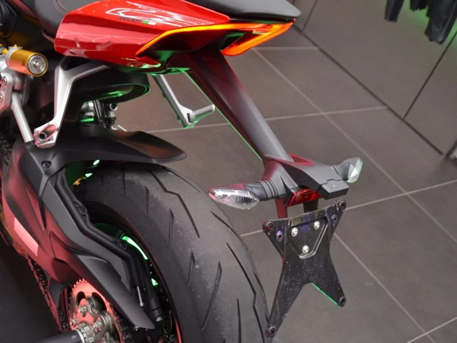 Angebot Ducati Streetfighter V2 Bild 10: Angebot Ducati Streetfighter V2